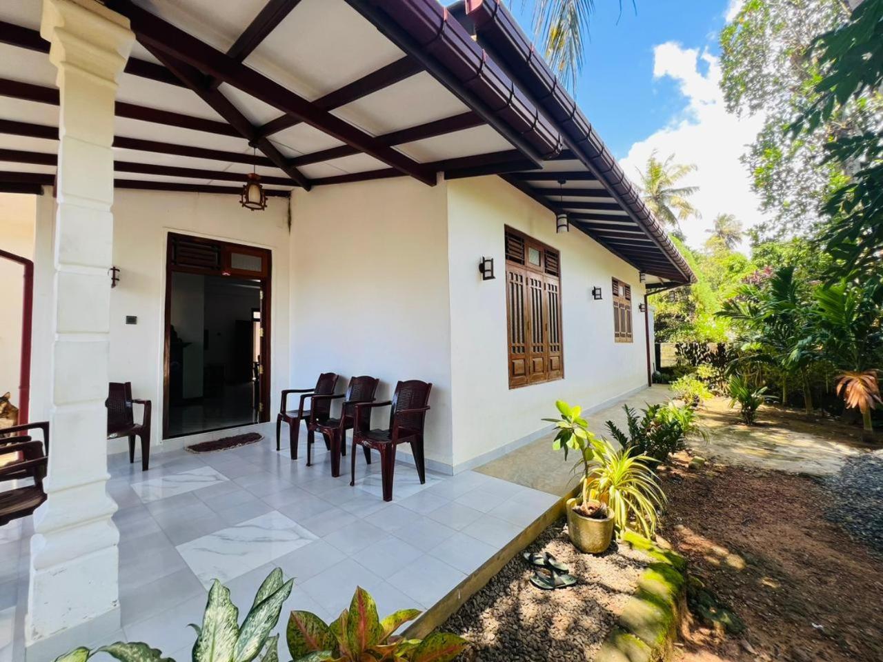 Sanku Place Hiriketiya ديكويلاّ تين المظهر الخارجي الصورة