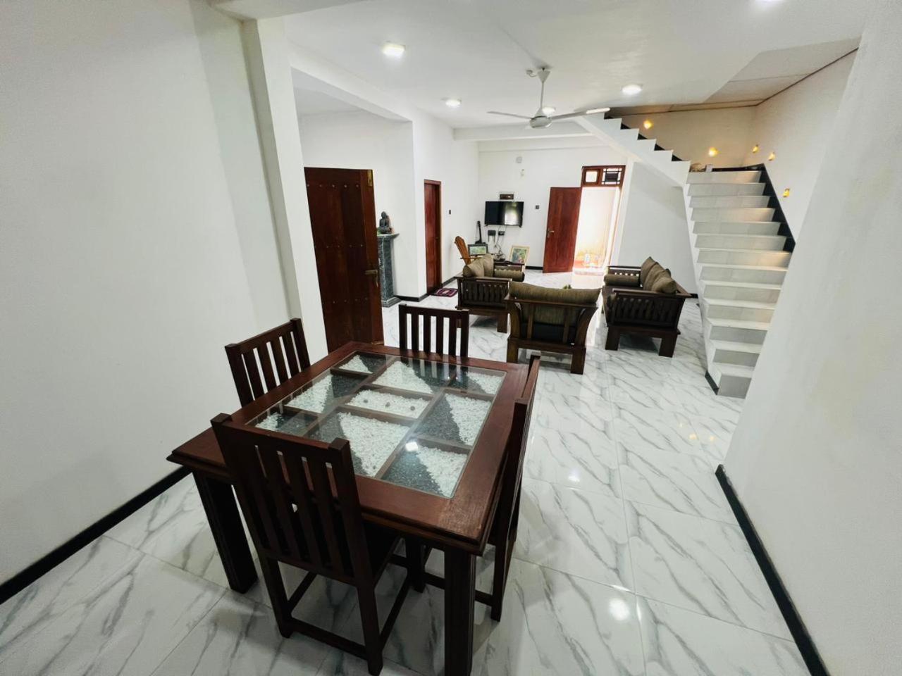 Sanku Place Hiriketiya ديكويلاّ تين المظهر الخارجي الصورة
